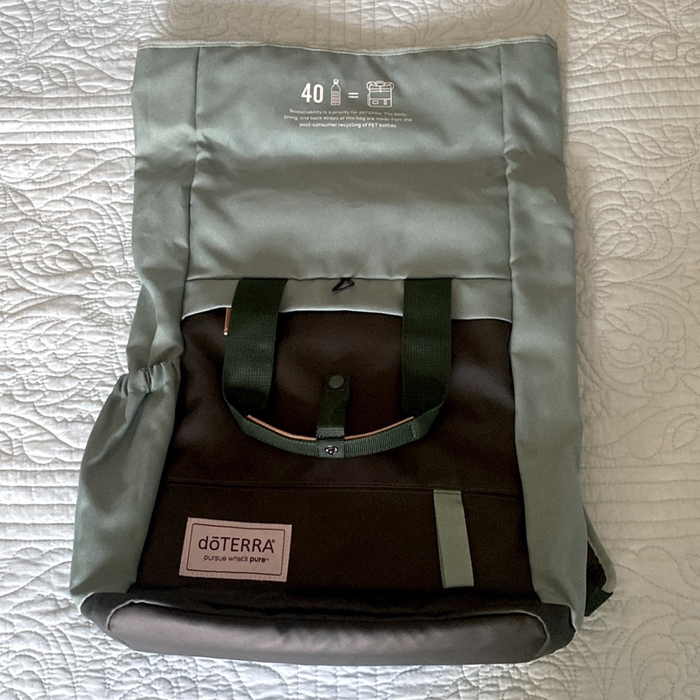 doTerra Tote/Backpack - Picture 4 of 7